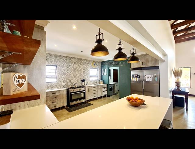 3 BEDROOM HOUSE SOLD IN LEEUWFONTEIN ESTATE
